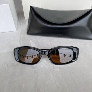 Gentle Monster Black Square Sunglasses Gold Logo Chic Statement